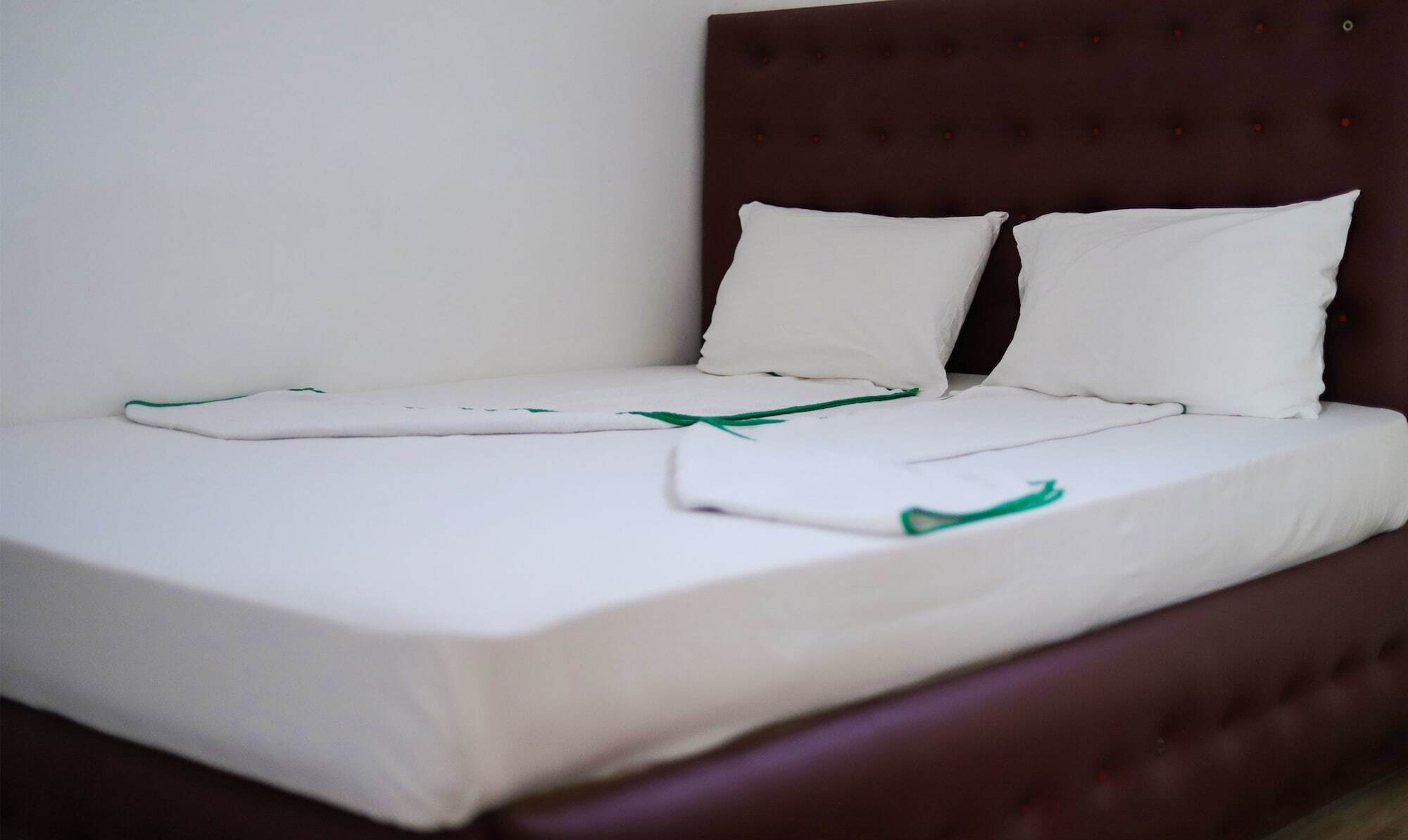 Oyo 270 Pavana Resort Negombo Luaran gambar
